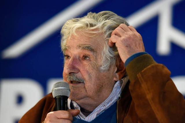 No podemos seguir indefinidamente gobernados por el mercado