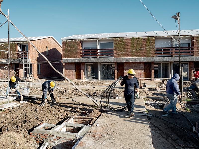 3 años y medio de presupuesto de vivienda están comprometidos en escrituras pendientes de cooperativas; USD 170: al año, alertan