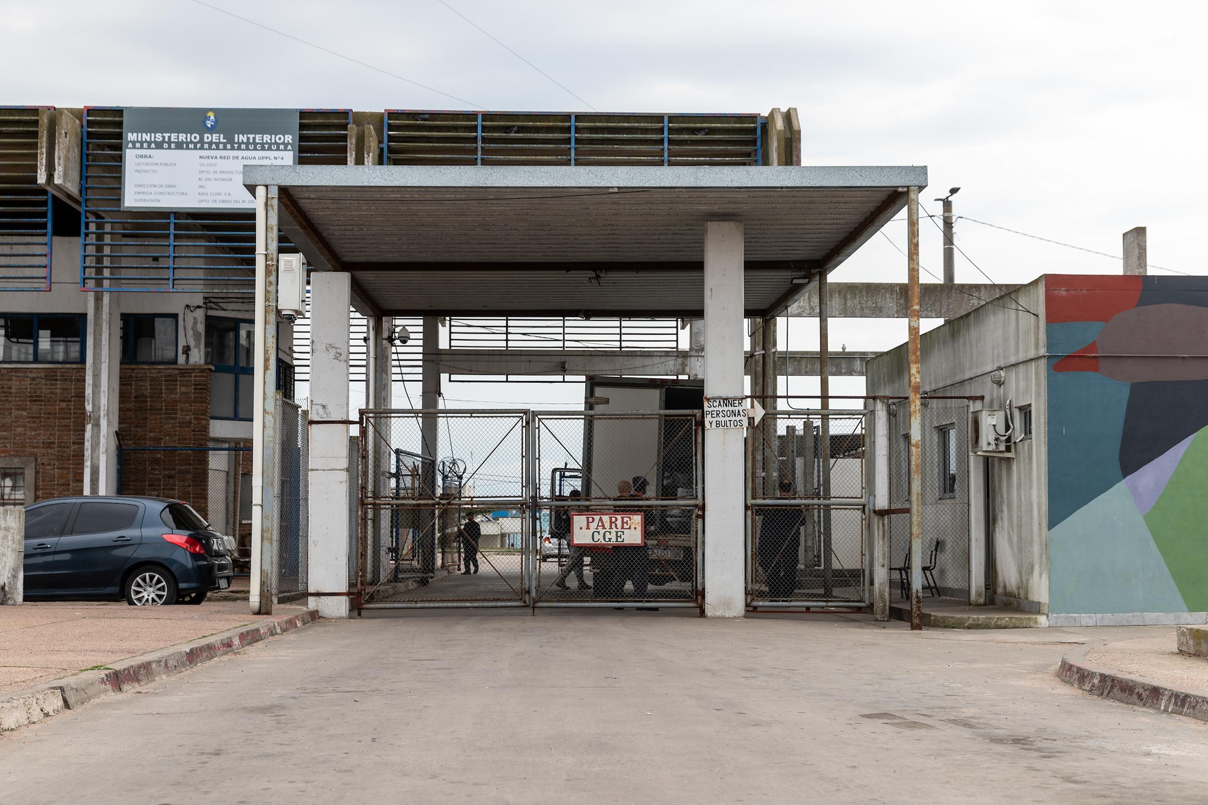 Mueren cuatro personas privadas de libertad por un incendio en el módulo 11 del exComcar