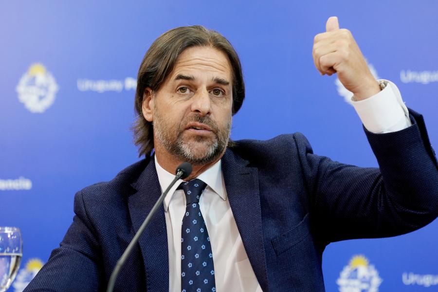 Luis Lacalle Pou en conferencia de prensa en Torre Ejecutiva, sede presidencial en Montevideo. Foto: Javier Calvelo / adhocFOTOS