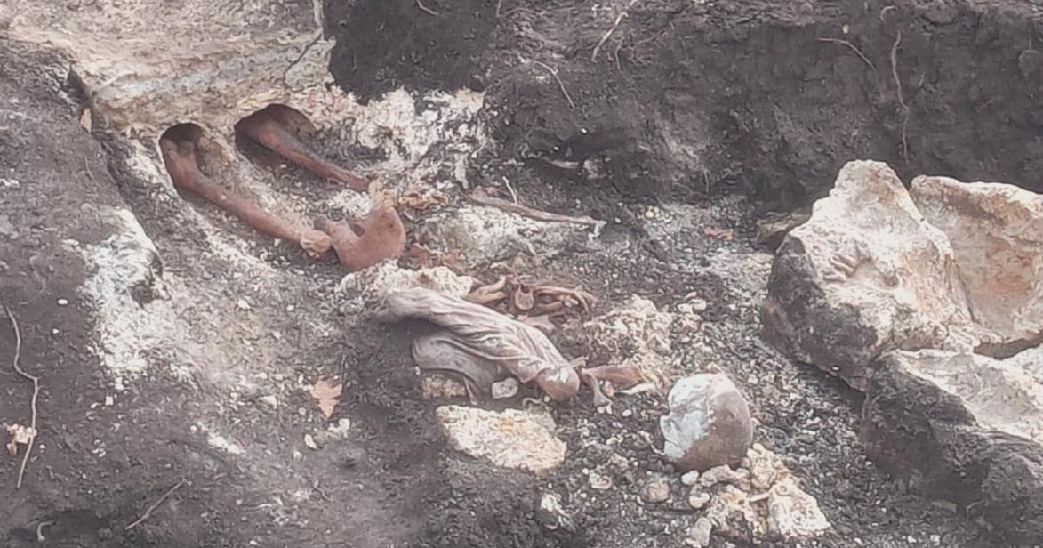 Familiares ingresó al predio del Batallón 14 donde fueron hallados restos humanos