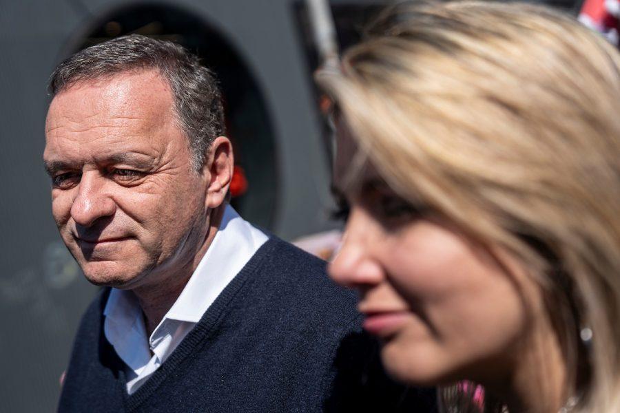 Delgado llamó a Ripoll de "bombón" y recordó que le decía "la frutilla de la torta": un "piropo permitido", dijo tras pedirle disculpas a su pareja