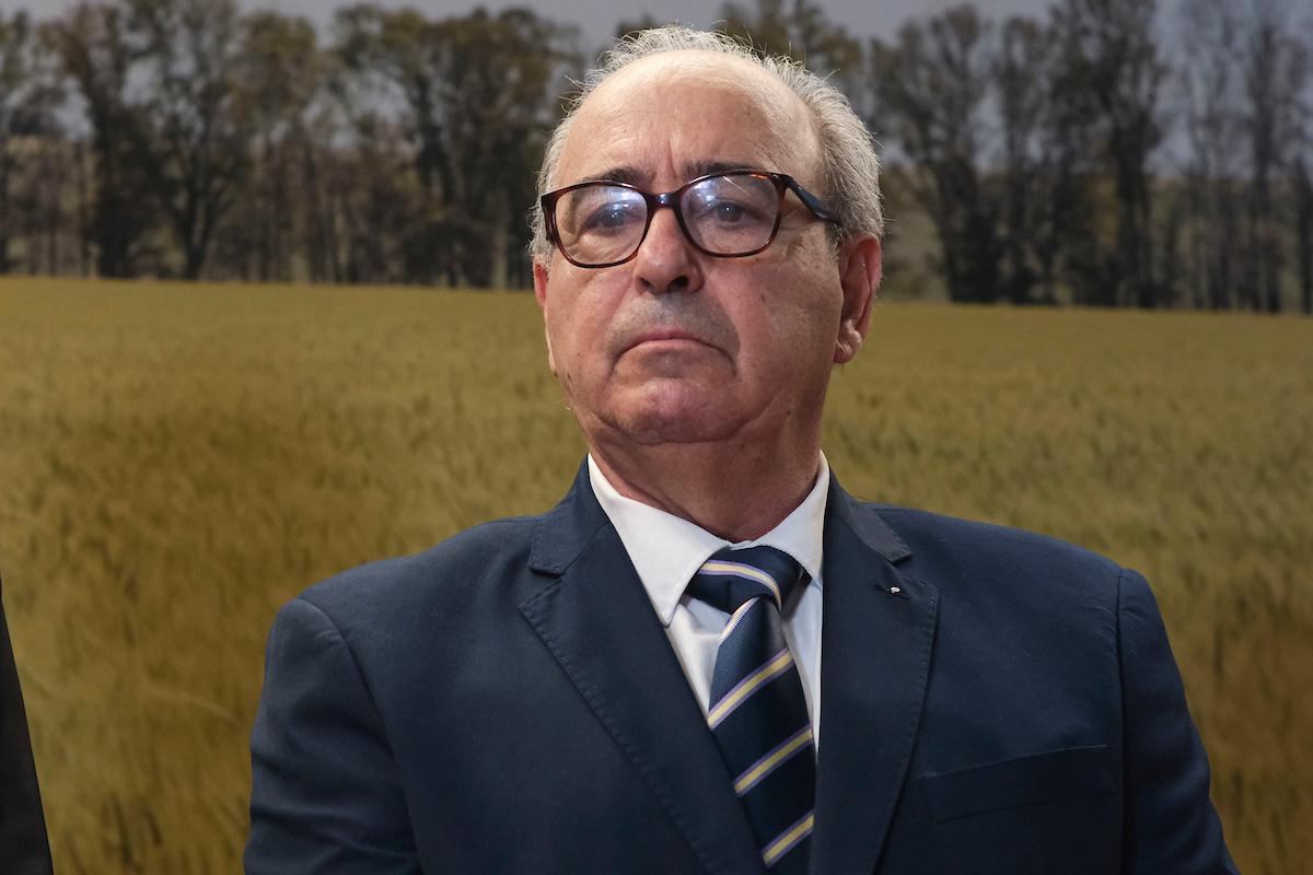 Fratti aseguró en el Parlamento que la compra de la estancia en Florida “está firme”