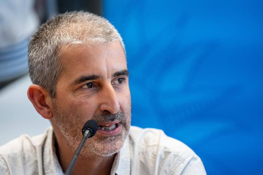 Pablo Caggiani durante la asunción del nuevo directorio de la Dirección General de Educación Inicial y Primaria en su sede central en Montevideo. Foto: Mauricio Zina / adhocFOTOS
