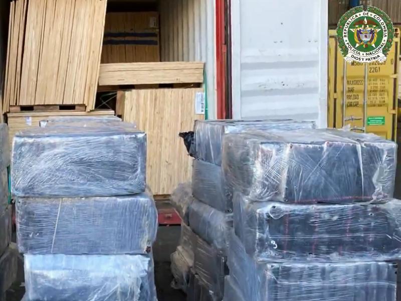 Incautaron casi dos toneladas de cocaína en Colombia provenientes de Uruguay