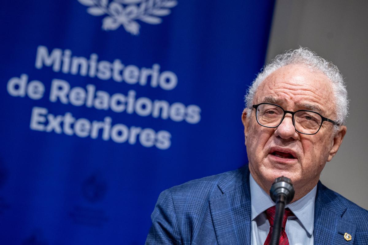 Lubetkin ve "con buenos ojos" la resolución del Frente Amplio sobre Gaza