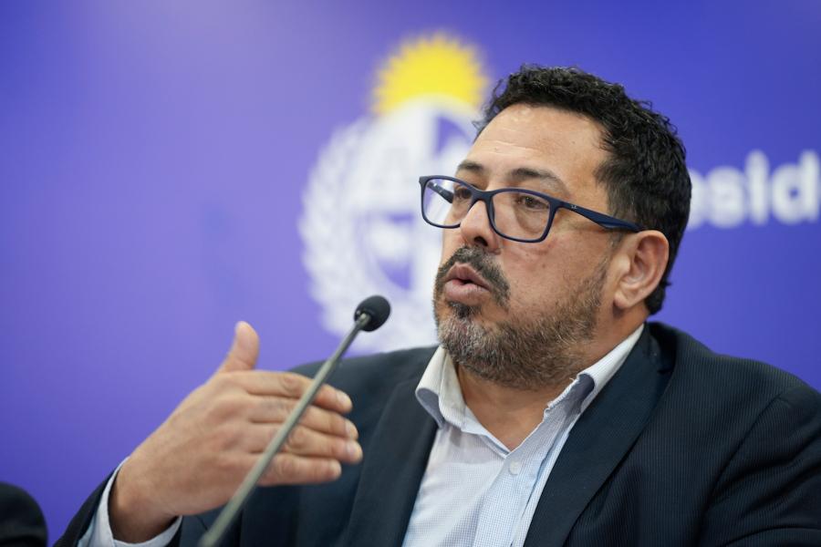 Alejandro Sánchez, durante una conferencia de prensa para presentar la alternativa al Proyecto Neptuno en Torre Ejecutiva, Montevideo. Foto: Daniel Rodriguez /adhocFOTOS