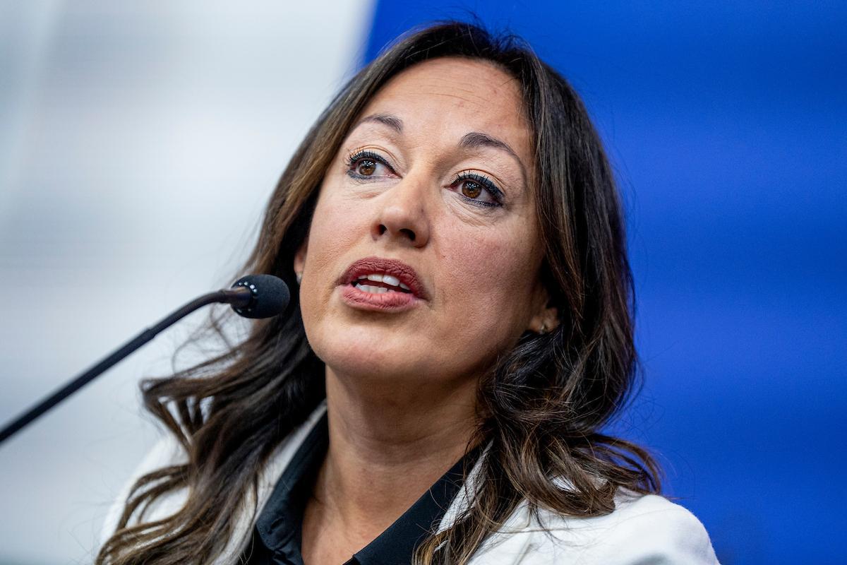 En el gobierno pasado "se paralizó la política energética", criticó la ministra Cardona