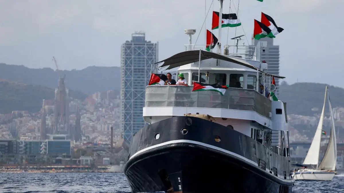 Una uruguaya integra la flotilla que navega hacia la Franja de Gaza para romper el bloqueo israelí