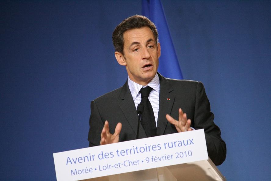 Expresidente francés Sarkozy condenado a cinco años de cárcel por financiación ilegal de campaña